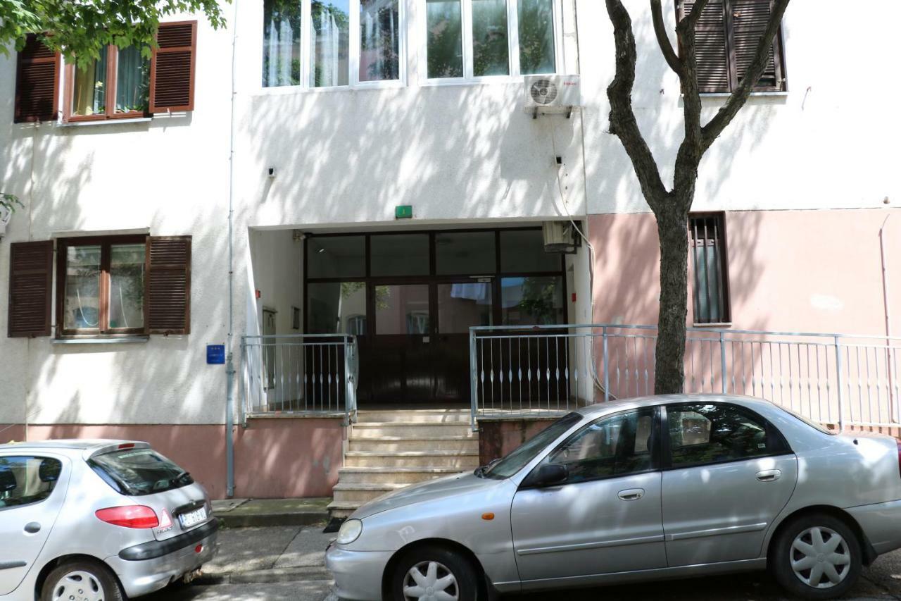 Apartman Duda Pula Luaran gambar